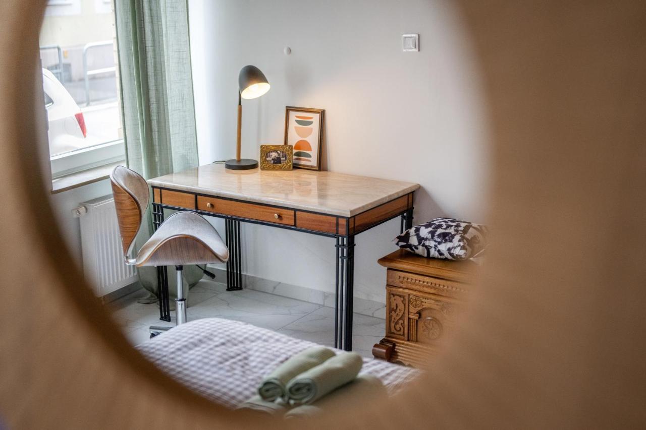Wohlfuehlwohnung Mit 25 Qm Terrasse, Netflix Кобленц Экстерьер фото
