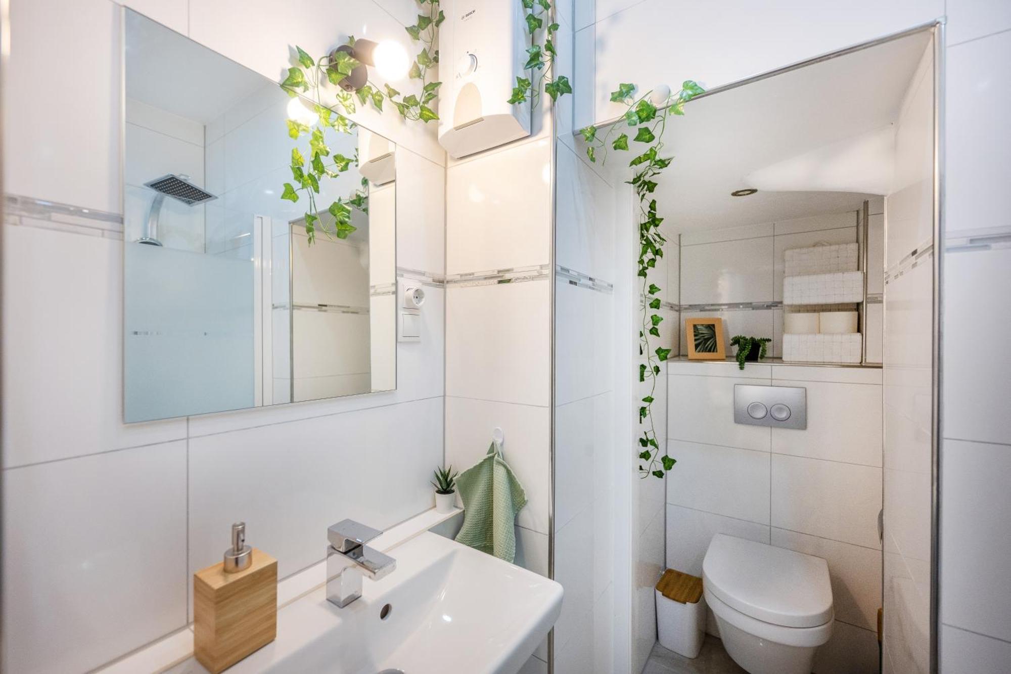 Wohlfuehlwohnung Mit 25 Qm Terrasse, Netflix Кобленц Экстерьер фото